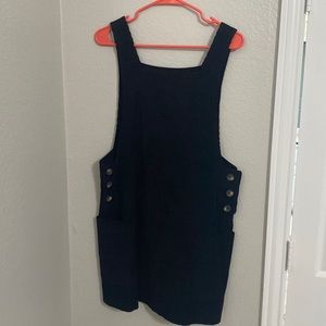 Black short corduroy dress with pockets